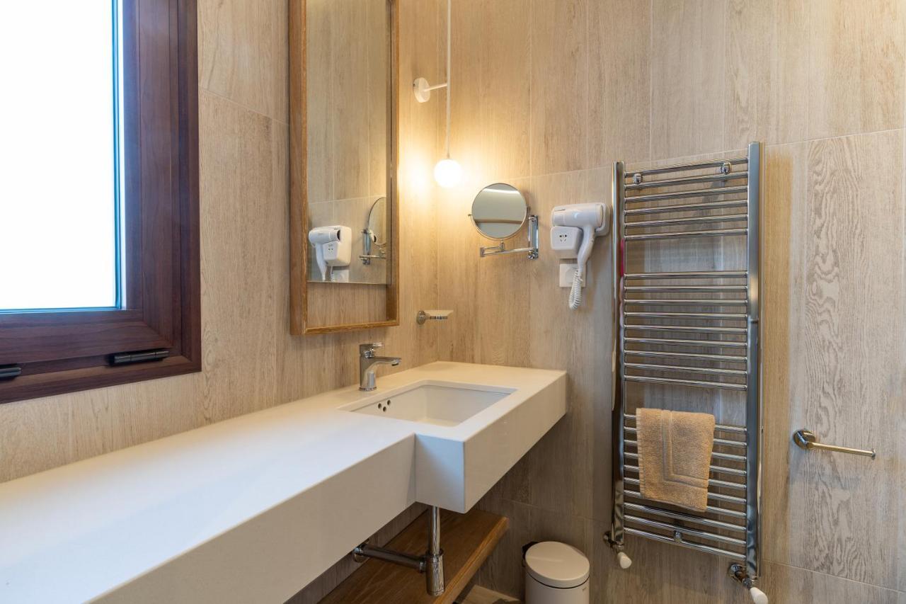 Lydia Suites And Rooms Litókhoron Eksteriør bilde